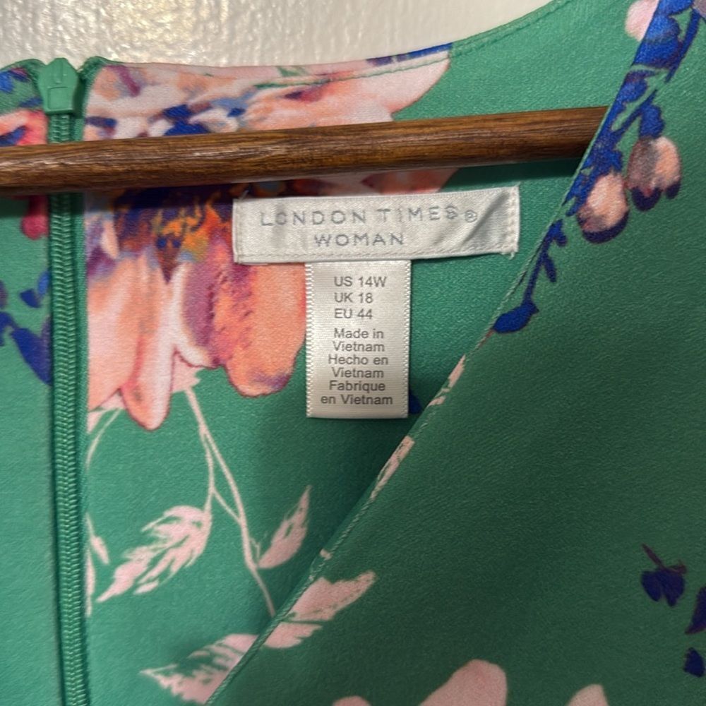 NWT London Times Women's V-Neck Flare Dress Guest of Garden Party Floral Fun - Picture 11 of 15